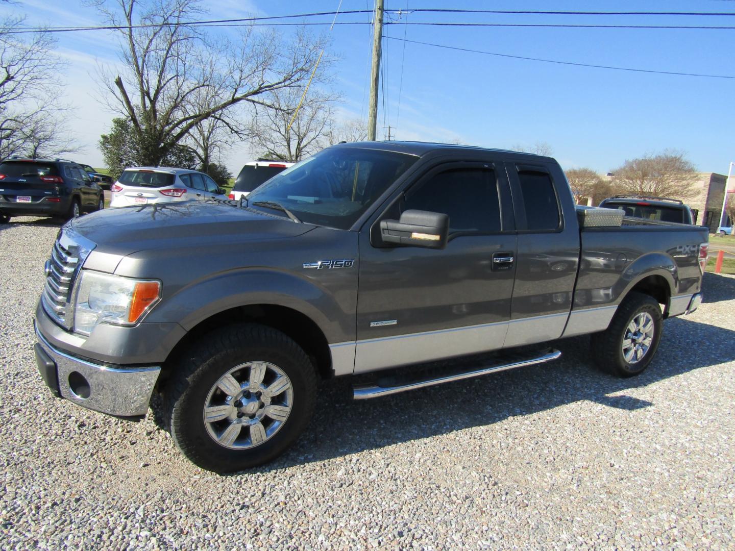 2012 Gray /Gray Ford F-150 FX4 SuperCab 6.5-ft. Bed 4WD (1FTFX1ET1CF) with an 3.5L V6 TURBO engine, Automatic transmission, located at 15016 S Hwy 231, Midland City, AL, 36350, (334) 983-3001, 31.306210, -85.495277 - Photo#2